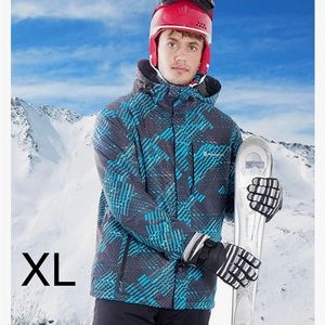 Snap & zippered pockets to store hand warmers.Adjustable waist.Machine washable